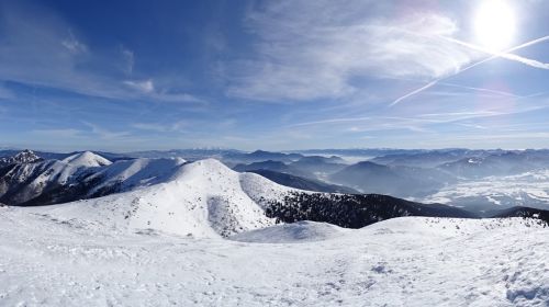 DSC07828-die-Hohe-und-Niedere-Tatra-in-Hintergrund.JPG