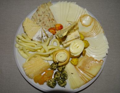 DSC04674-Käseteller.JPG