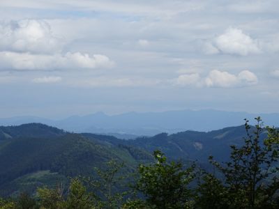 DSC06452-Blick-auf-die-Mala-Fatra-von-Javorniky.JPG