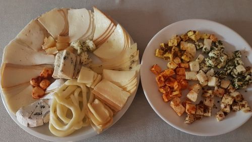 1_20201005_081649-Käseplatte.jpg