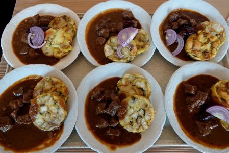 _dsc4612_hirschgulasch.jpg