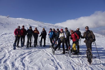 _dsc5752_gruppe_mit_schneeschuhen.jpg