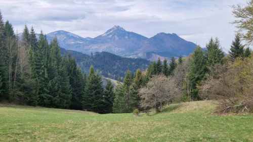 20260501_104020_velky_rozsutec_vom_norden.jpg